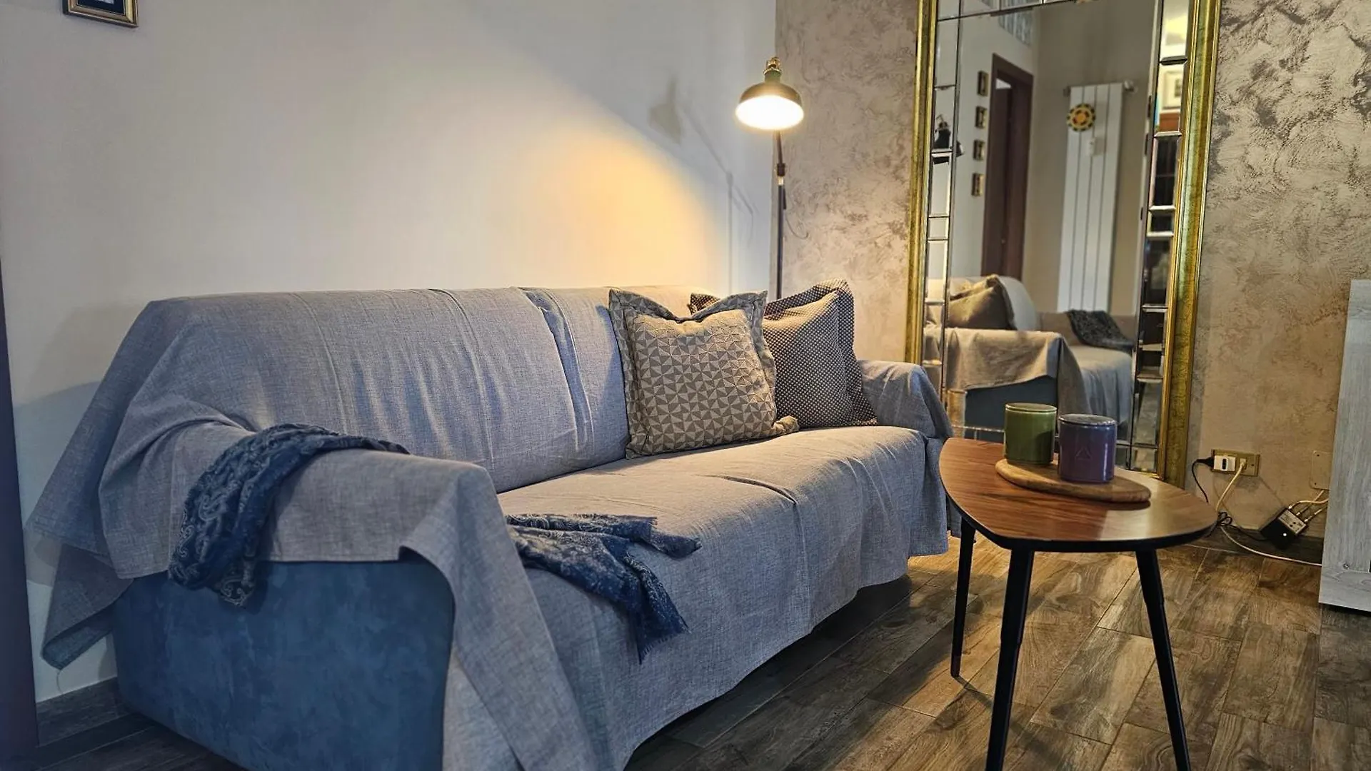 Corona House Rome Apartment