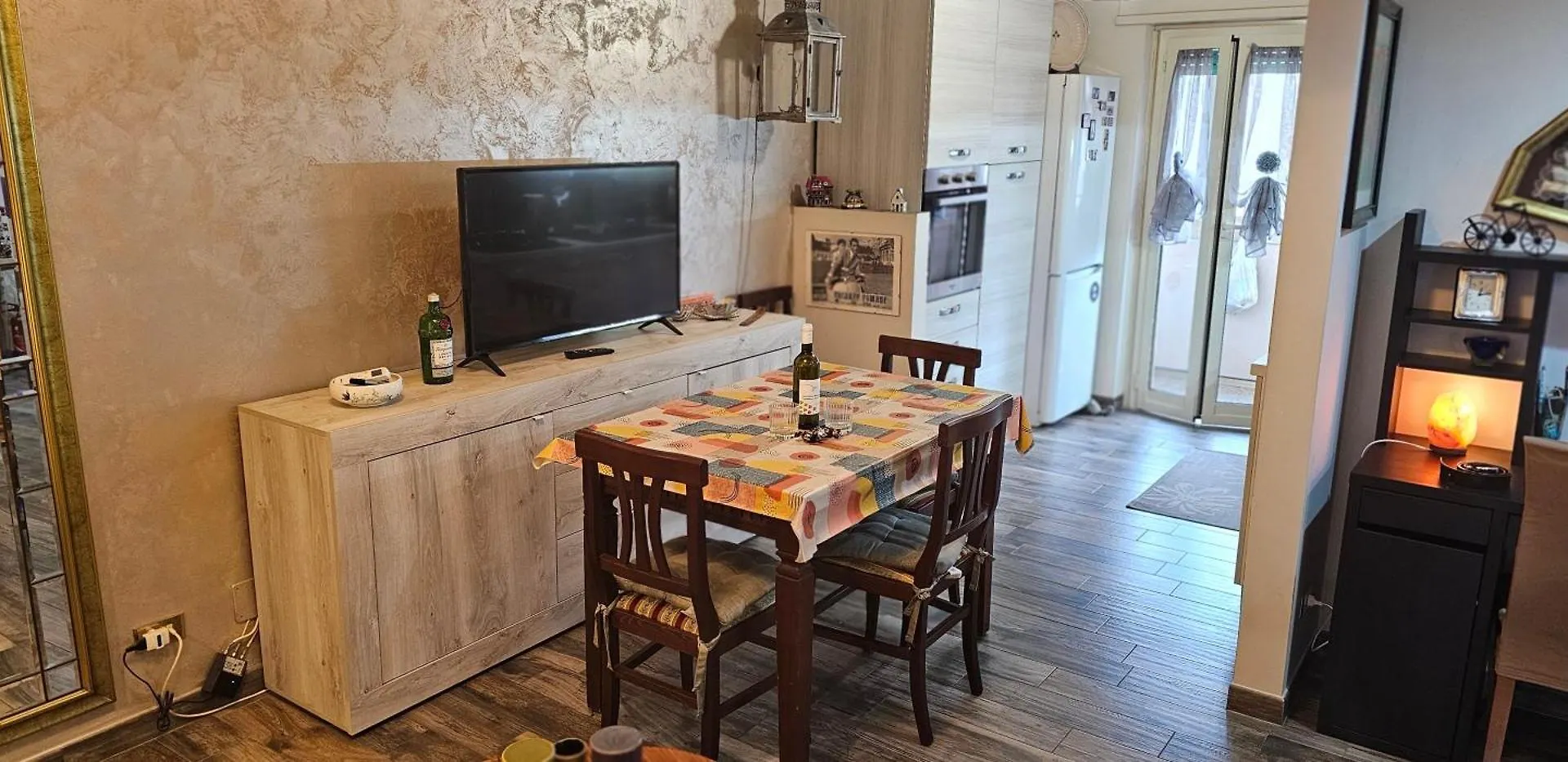 Corona House Rom 0*,  Italien